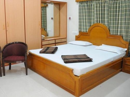 Lloyds Guest House, North Boag Road, T. Nagar Ченнаи Экстерьер фото