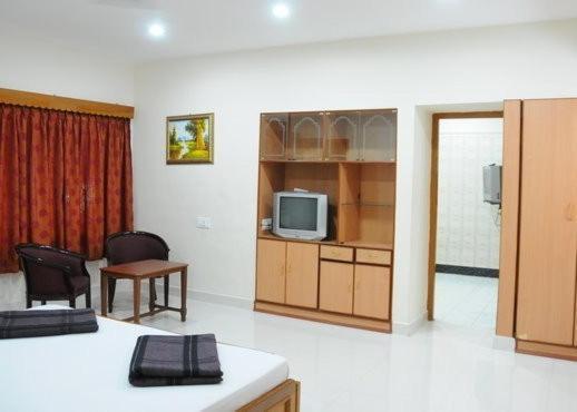 Lloyds Guest House, North Boag Road, T. Nagar Ченнаи Экстерьер фото